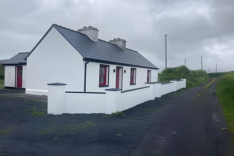 Bunowen, Louisburgh, Walk to the Beach!