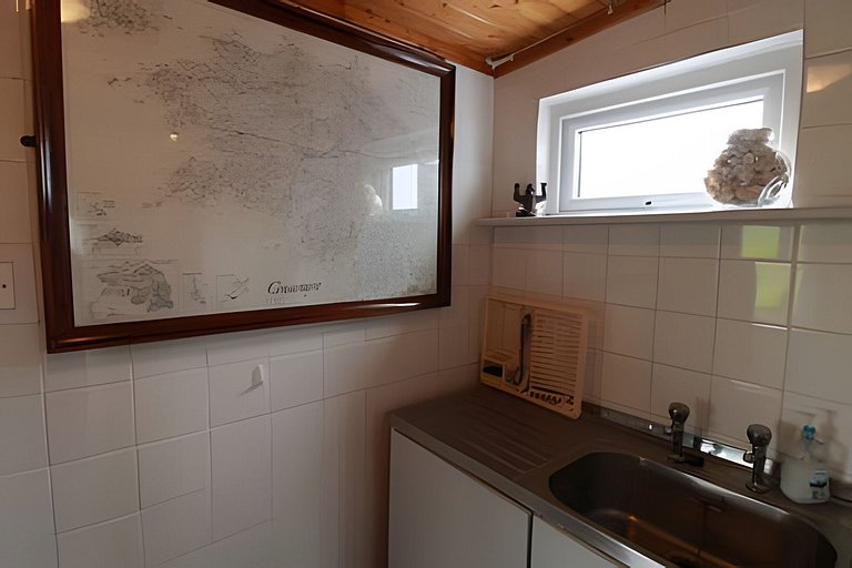 Traditional Old Irish Cottage in Ballyconneely