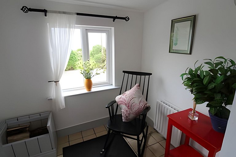 Traditional Old Irish Cottage in Ballyconneely