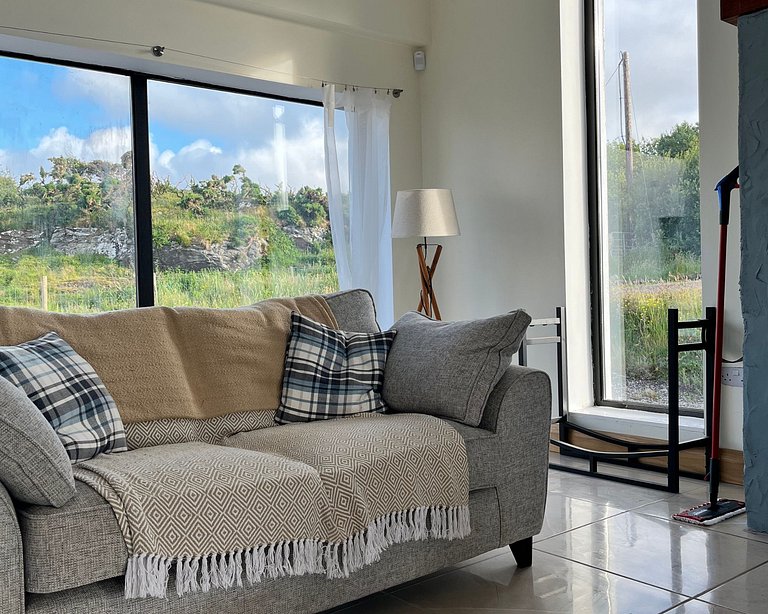 Islands View Lodge is a unique seaside retreat