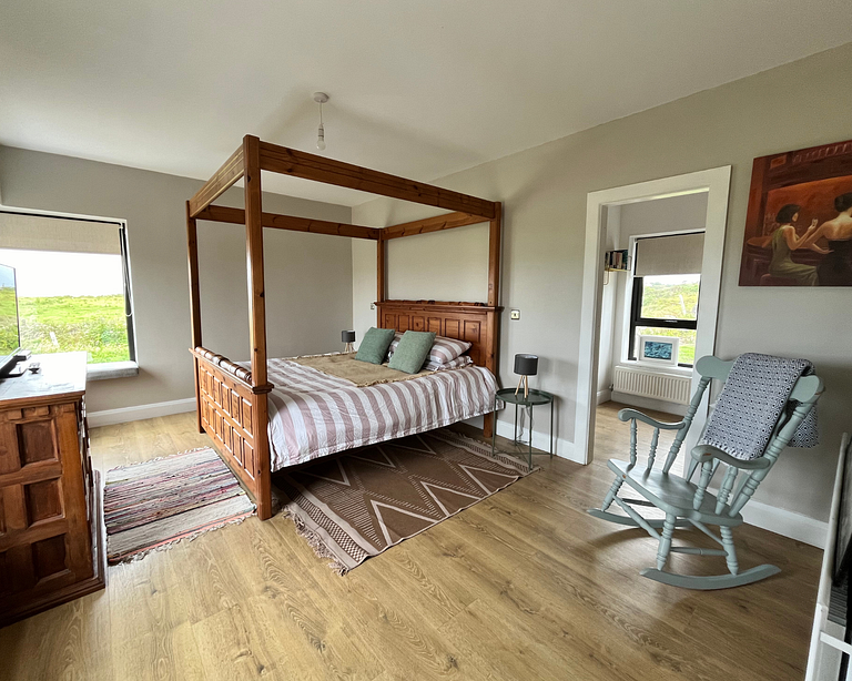 Islands View Lodge is a unique seaside retreat