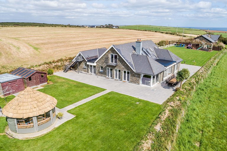 Stunning Kinsale Holiday Home - Sleeping 22