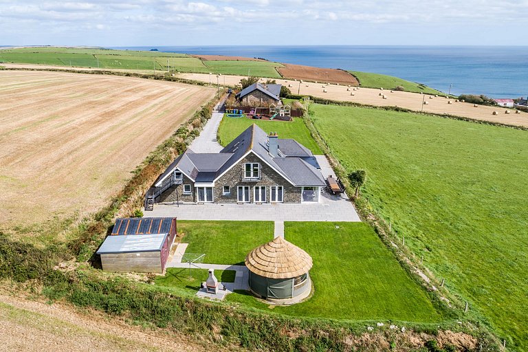 Stunning Kinsale Holiday Home - Sleeping 22