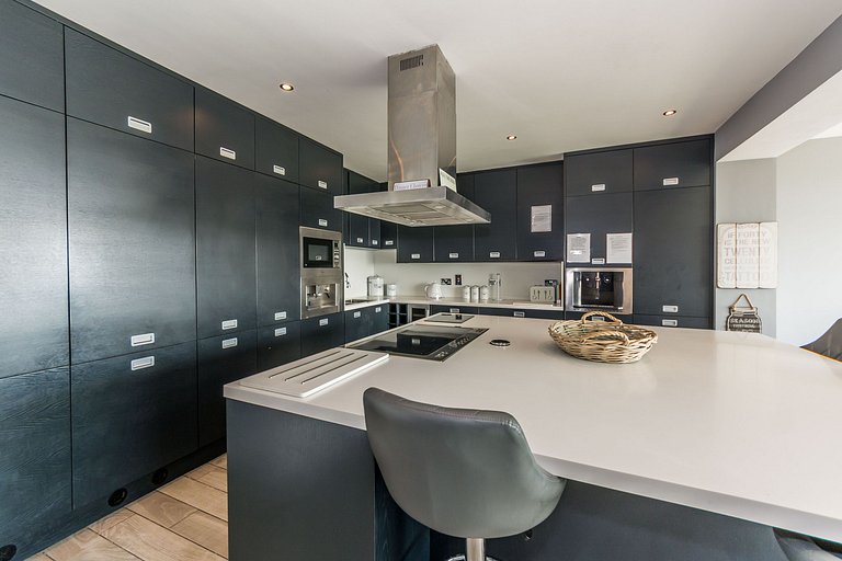 Stunning Kinsale Holiday Home - Sleeping 22