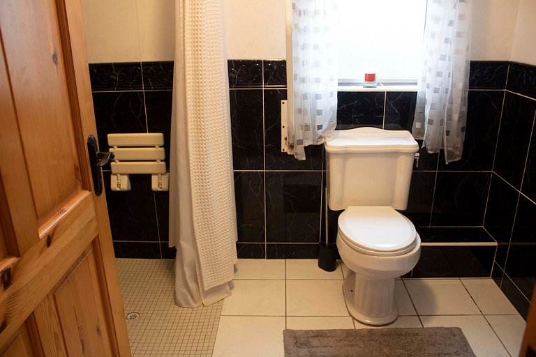 Sleeping 11 in Louisburgh