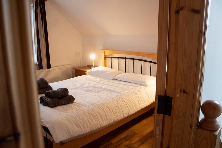 Sleeping 11 in Louisburgh