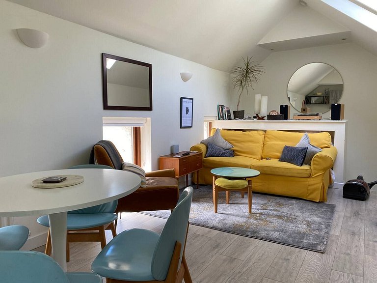 Cosy Newport Apartment, Sleeping 3